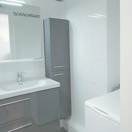 Superbe T2 Vue Avec Ascenseur Apartment *